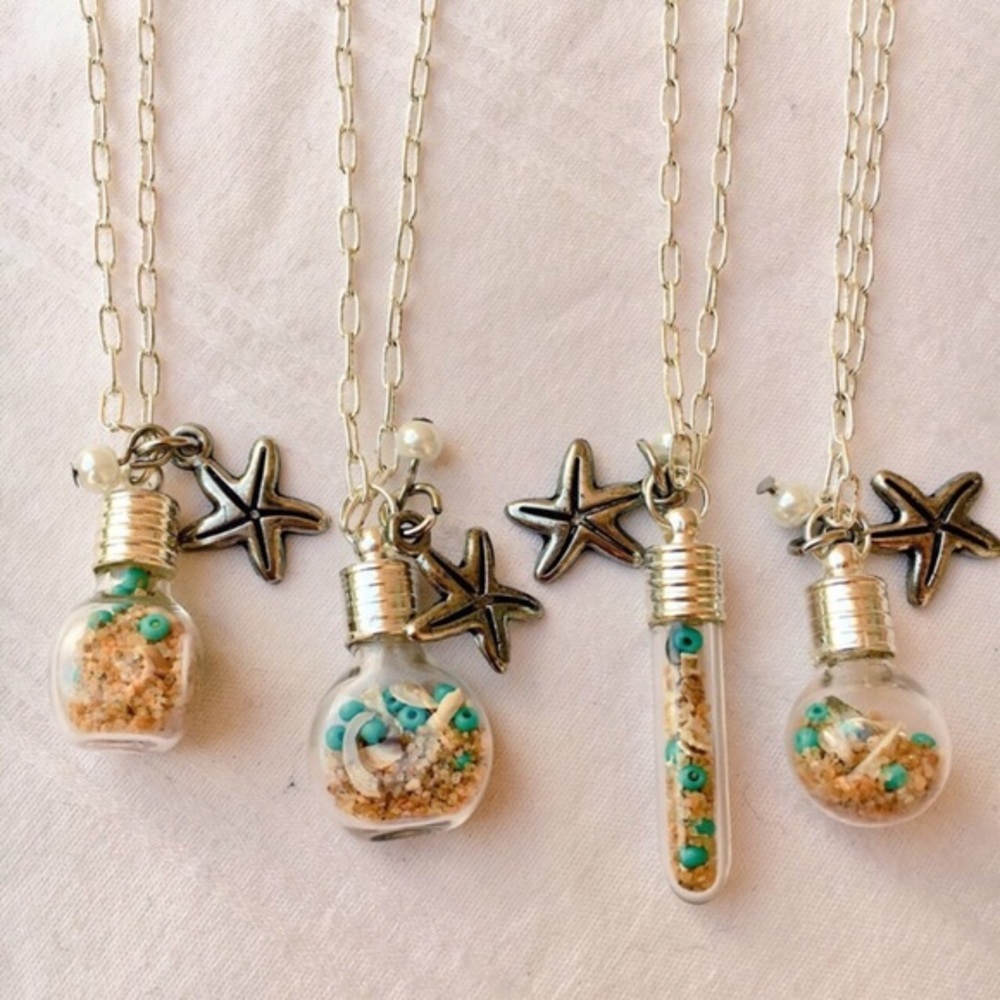 HANDMADE SEASHELL GLASS BOTTLE BULB NECKLACE